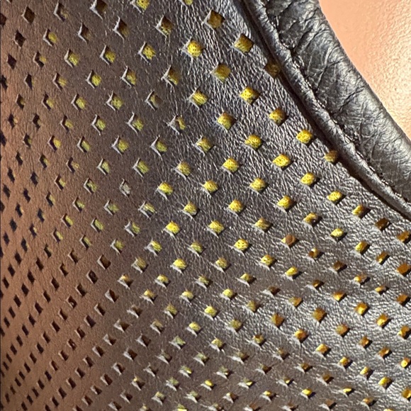 Vintage Harley-Davidson Black Leather Sports Bra Crop Top Biker Chic 34/6 Sm/Med - Picture 6 of 16